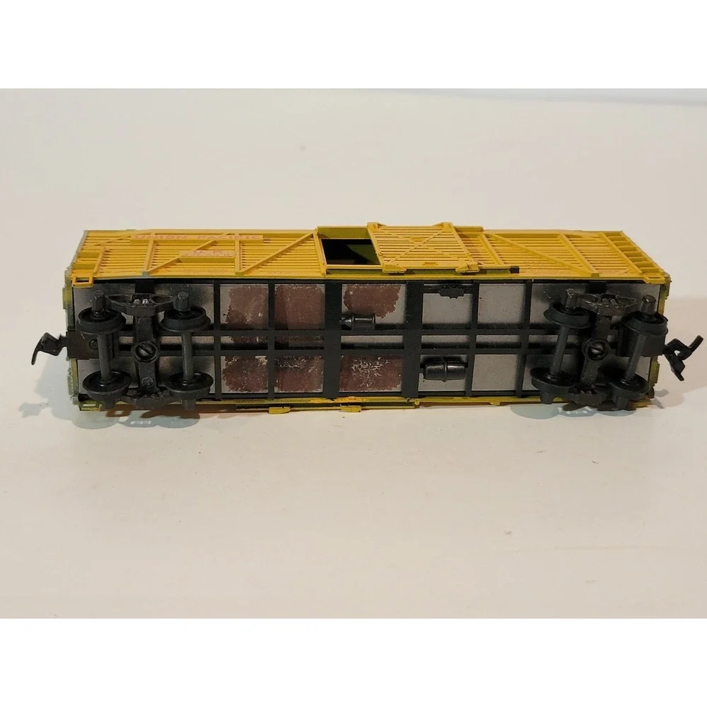 Vintage Ho Scale Union Pacific Stock Car Freight Car Model Train Car #47630D‎